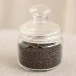 Обезжиренные семена чёрного кунжута